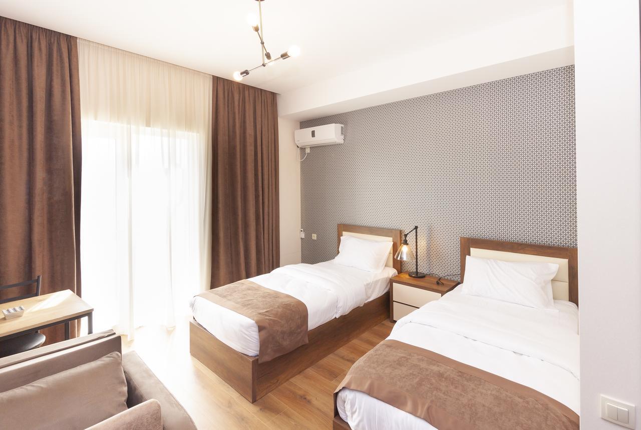 Hotel Amser ティビリシ エクステリア 写真